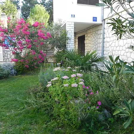 Katalenic Apartamento Selce