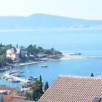Katalenic Apartament Selce