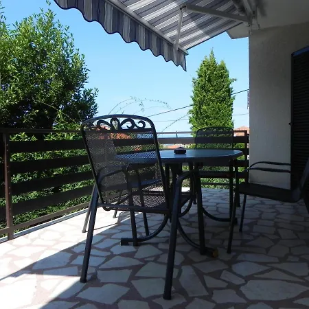 Apartments Katalenic Selce