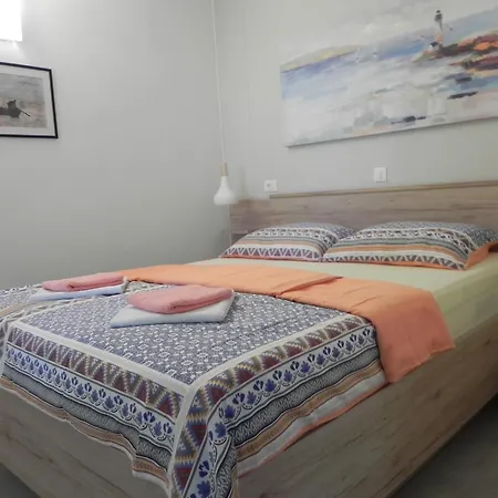 Apartments Katalenic Selce