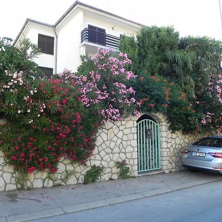 Apartment Apartments Katalenic