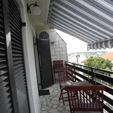 Apartments Katalenic * Selce