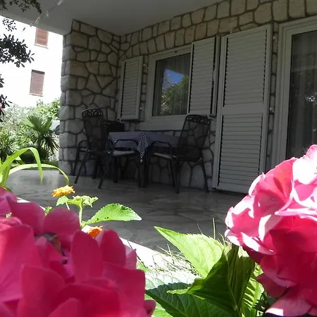 Katalenic Apartament Selce