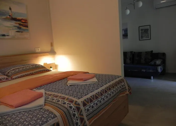 Apartments Katalenic * Selce