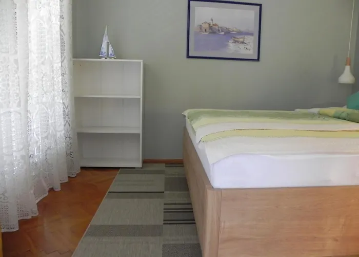 Katalenic Apartamento Selce